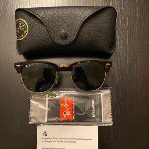 Unisex Ray Ban Sunglasses.